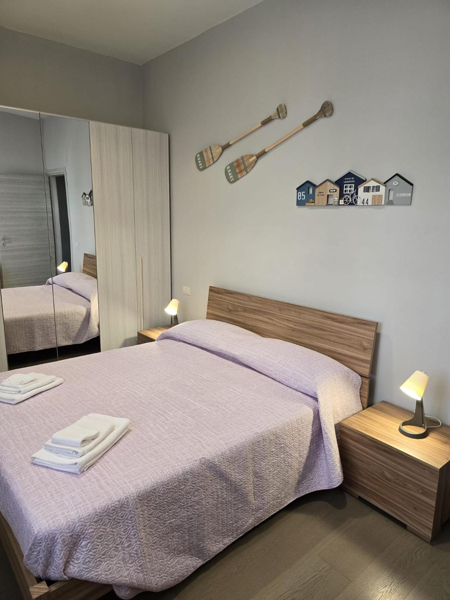 La Villa Apartments Tinaia - Excellent For Sardegna & Corsica - 6-8 Beds - Private Parking Included With Camera Livorno Exteriér fotografie